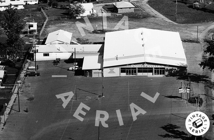 Devils Lake Amusement Park - Greens Pavillion (newer photo)